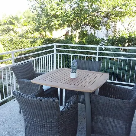 Rose Garden Apartament *